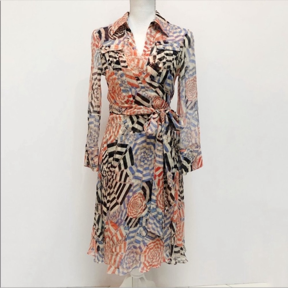 Diane Von Furstenberg Silk Multicolor Long Sleeve 2 piece Wrap Dress size 2